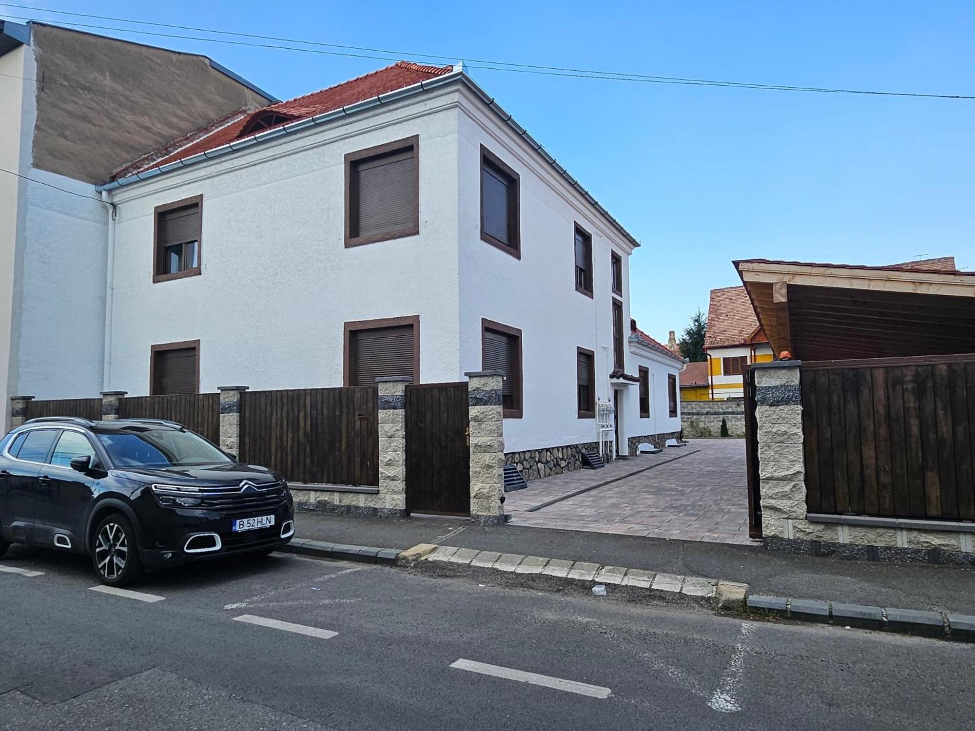 Casa Raduly Aparthotel Sibiu Exteriör bild